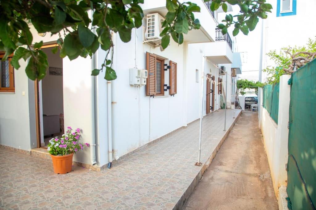 Εξοχη Και Θαλασσα Makrýgialos Exterior foto